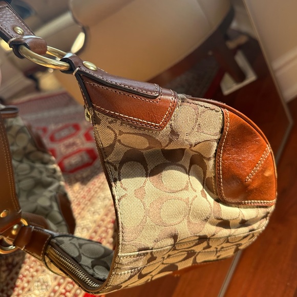 Vintage Coach Retail Purse - Picture 3 of 5